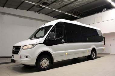 貴陽旅游包車中巴大巴租車商務車房車團建會議結婚包車