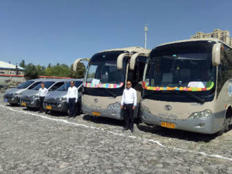 自助旅游包車服務 自由行、商務出行與機場接送的全面指南